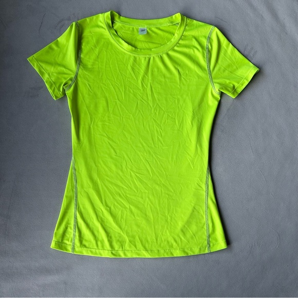 Tops - Fitted Athletic Tee ~ Women’s Size Medium ~ Yellow